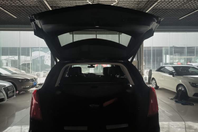 Used Cadillac XT5 2016 25T Luxury Model