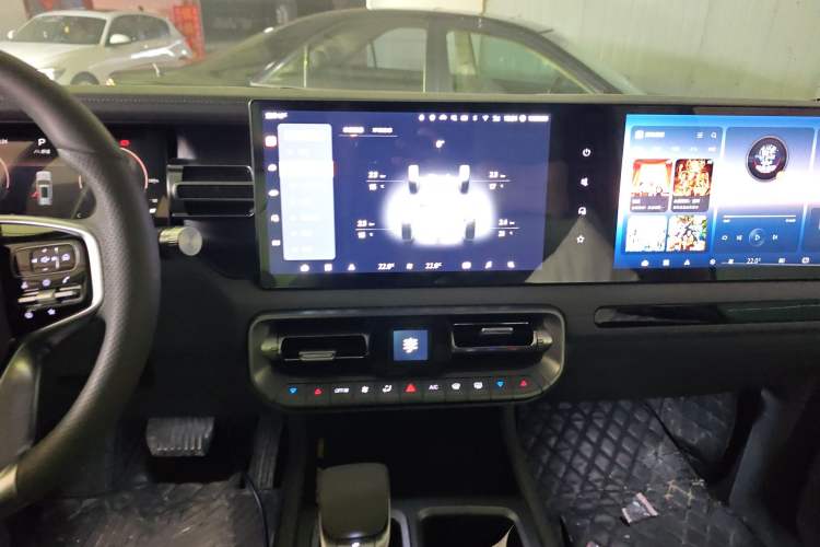 Used  BJ40 2024 2.0T All-New Urban Hunter Edition Pioneer Type
