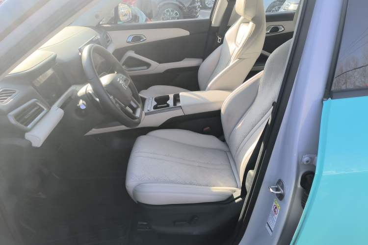 Used BYD Yuan UP 2025 Intelligent Driving Version 401 km Leading Edition
