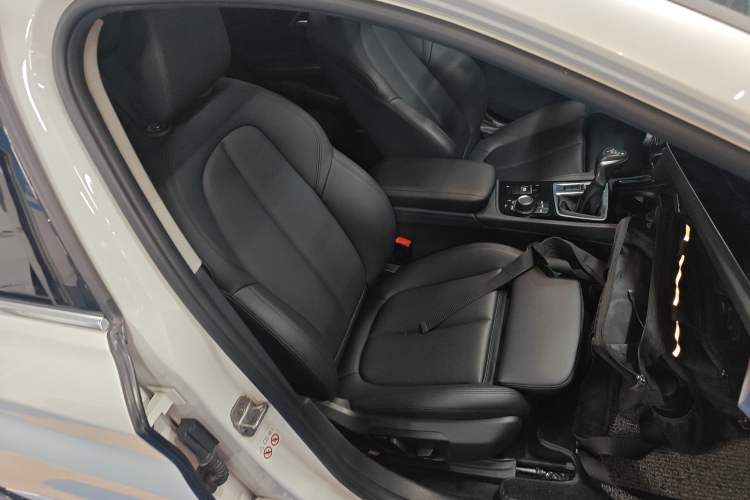 Used BMW 1 Series 2018 118i Sport Edition