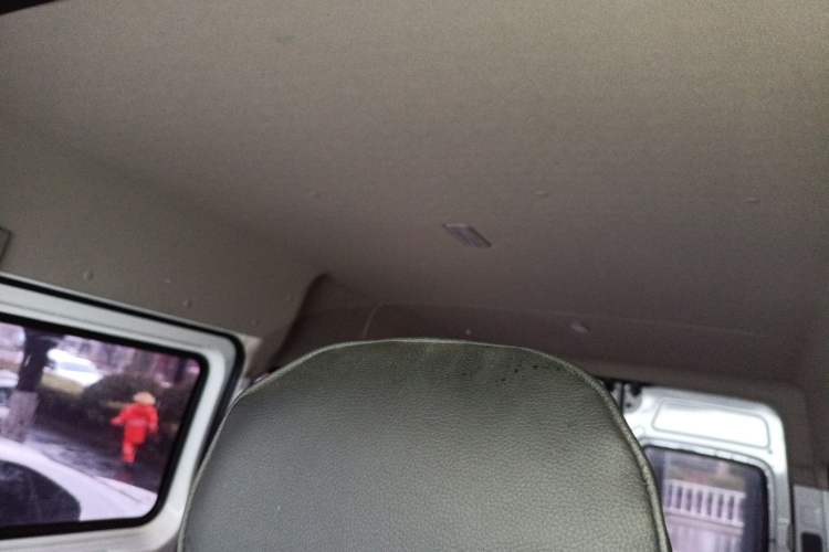 Used SAIC MAXUS Xintu V80 2021 2.0T PLUS AMT All-Rounder Mid-Height Roof 6/7/8/9-Seater