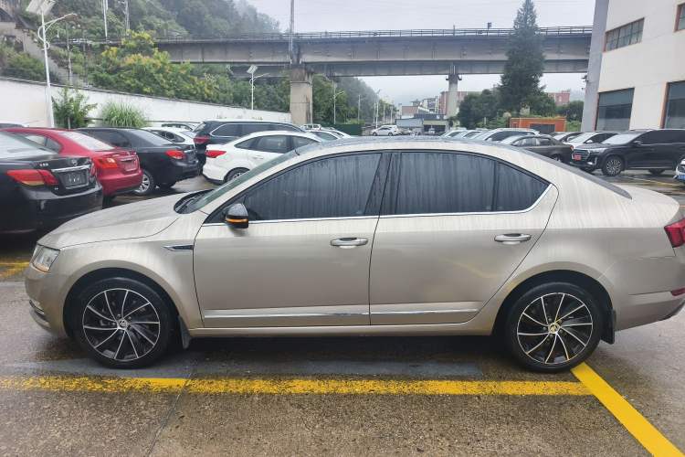 Used Skoda Octavia 2018 TSI280 DSG Luxury Edition