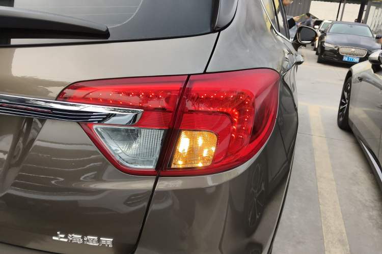 Used Buick Envision 2014 28T Four-Wheel Drive Luxury Model
