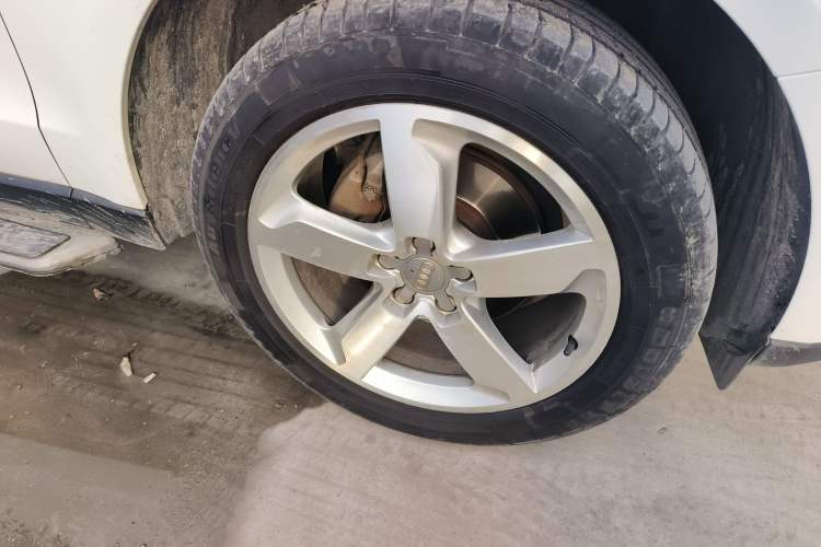 Used Audi Q5 2015 40 TFSI Comfort Model