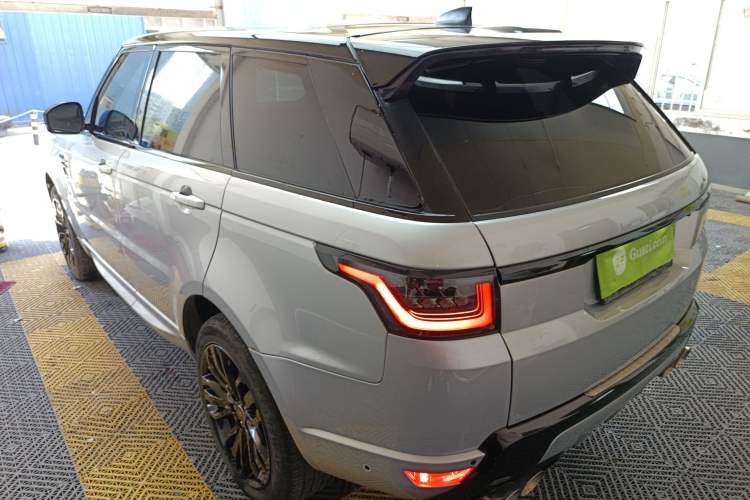 Used Land Rover Range Rover Sport 2021 3.0 L6 YAO Black Edition
