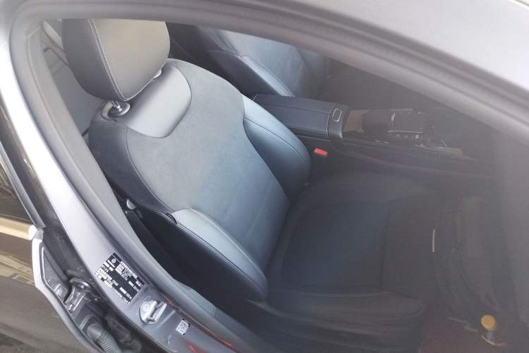 Used Mercedes-Benz A-Class 2021 A 200 L Sport Sedan Fashion Model