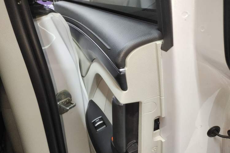 Used Buick GL8 2020 ES Land Cruiser 653T Comfort Edition
