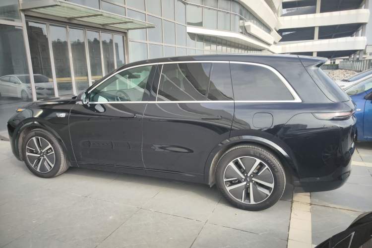 Used Li Auto L8 2024 PRO Model
