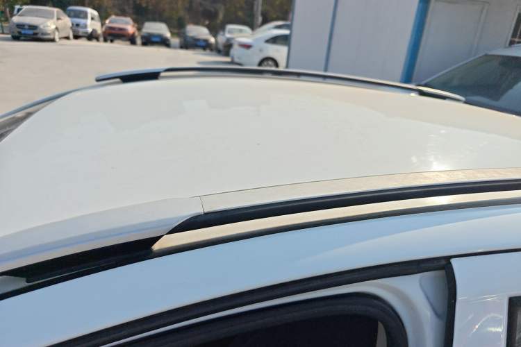 Used Geely Auto Vision X1 2017 1.3L Manual Frenzy Edition
