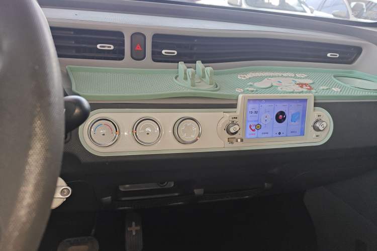 Used Wuling Hongguang MINIEV 2022 Macaron Premium Model – Lithium Iron Phosphate
