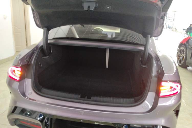 Used  SU7 2024 Four-Wheel Drive Ultra-Long Range Advanced Intelligent Driving Max Edition
