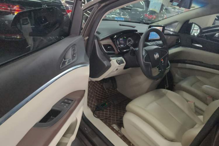 Used Buick GL8 2021 Land Cruiser Executive Class 652T Comfort Model