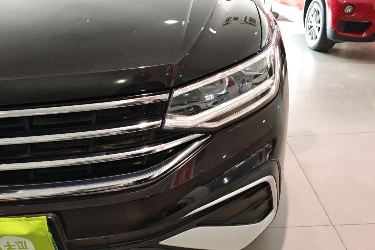 Used Volkswagen Tiguan L 2022 330TSI Automatic Two-Wheel Drive Smart Edition
