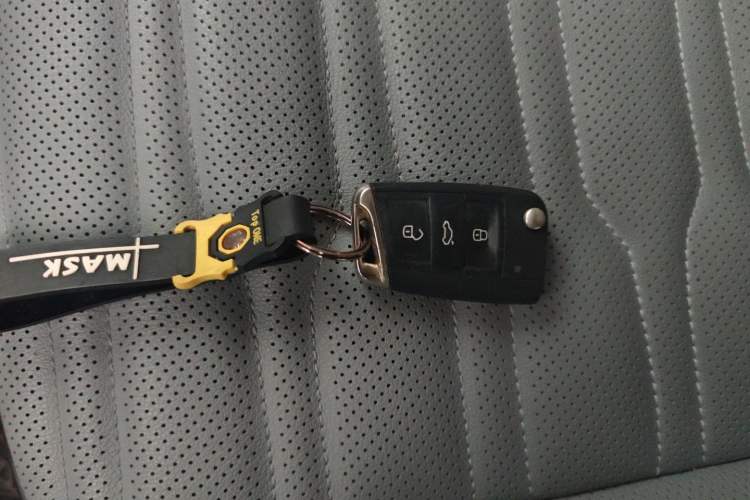 Used Volkswagen Tiguan L 2022 330TSI Automatic Two-Wheel Drive R-Line Flagship Edition
