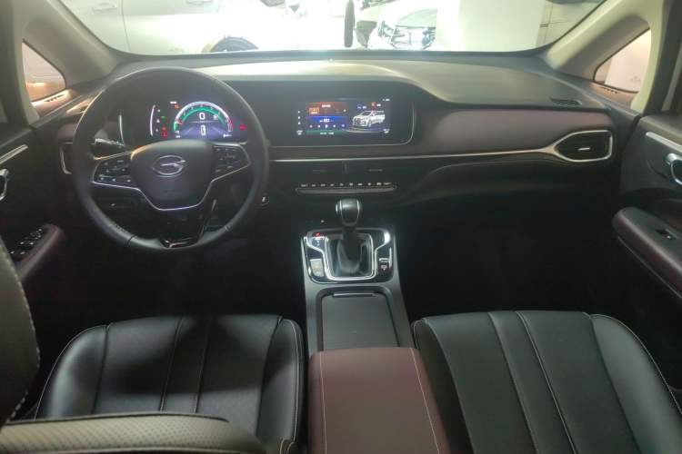 Used GAC Trumpchi M6 2021 PRO 270T DCT Luxury Edition
