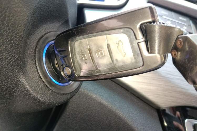 Used Geely Auto Vision X3 2017 1.5L Manual Luxury Model
