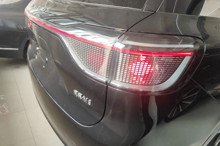 Used Hima AITO M9 2024 All-Electric Max Version 100 kWh 6-Seater