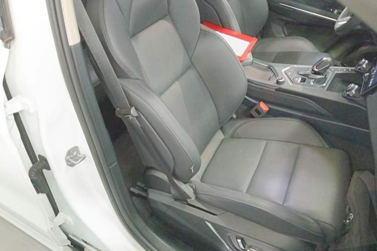 Used Lynk & Co 01 2021 2.0TD Two-Wheel-Drive Pro Trim
