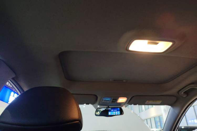 Used Hyundai ix35 2015 2.0L Automatic 2WD Smart Version China V Standard