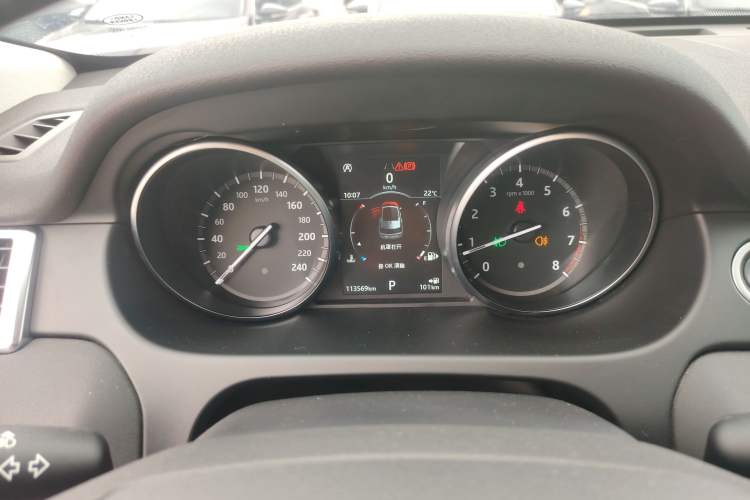 Used Land Rover Discovery Sport 2019 240 PS PURE Edition China VI Standard
