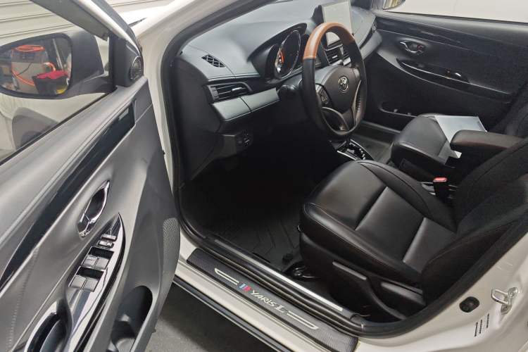 TDK.VehicleDetails.img