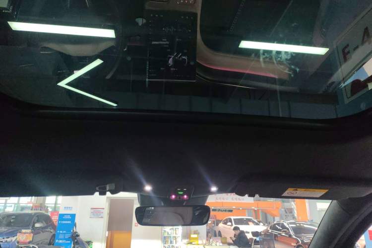 Used Nio ES6 2024 75 kWh
