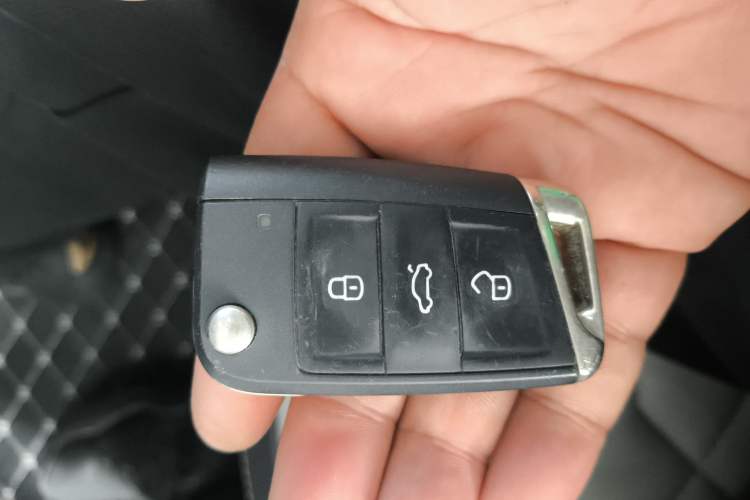 Used Volkswagen Tayron 2023 300TSI Two-Wheel-Drive Luxury Plus Advanced Edition