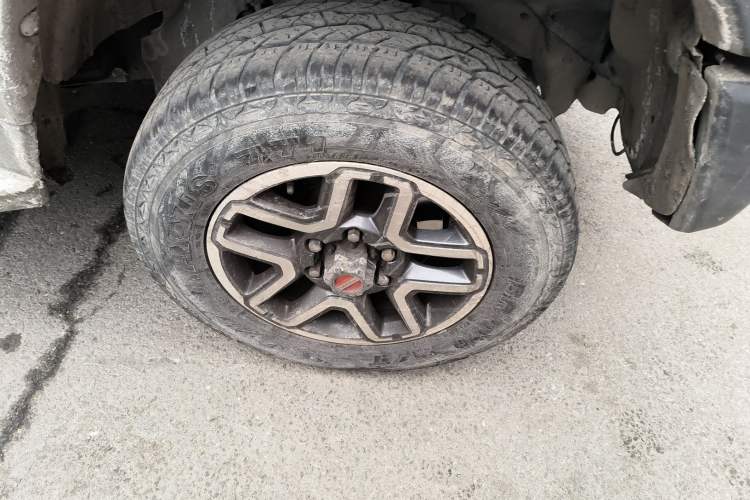 Used  BJ40 2018 40L 2.0T Manual Diesel Four-Wheel Drive Prestige Edition