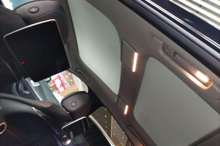 Used Mercedes-Benz E-Class 2019 Restyled E 300 L Sporty and Stylish Edition