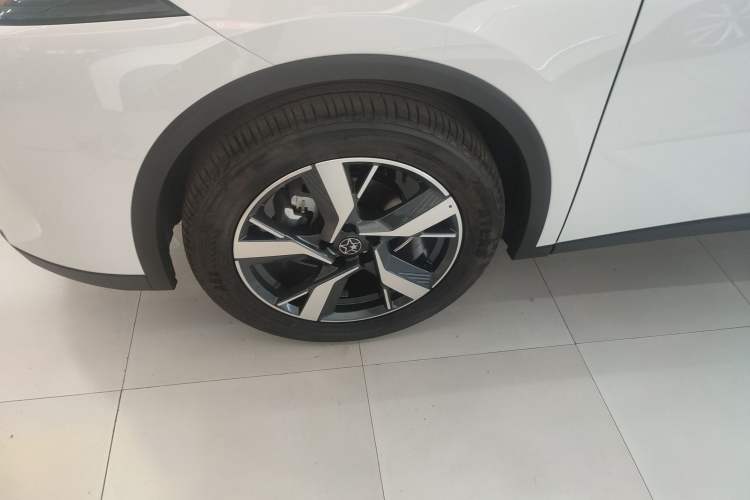 Used Venucia V DD-i 2025 Orca 150km Comfort Edition
