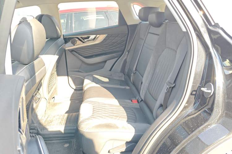 Used Hongqi HS5 2022 Revised Version 2.0T Smart Connect Flagship Edition
