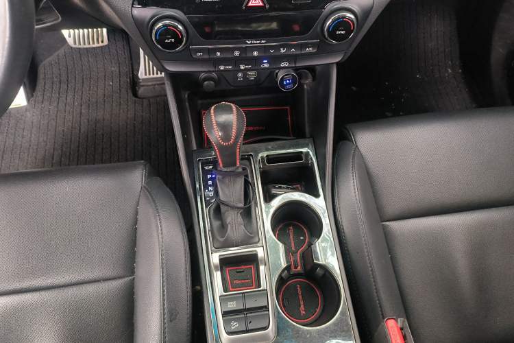 Used Hyundai Tucson 2015 1.6T Dual-Clutch Two-Wheel-Drive Smart Model