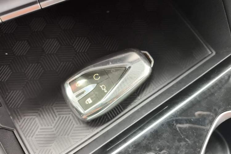 Used Changan Eado 2022 PLUS Blue Whale NE 1.4T GDI DCT Prestige Edition
