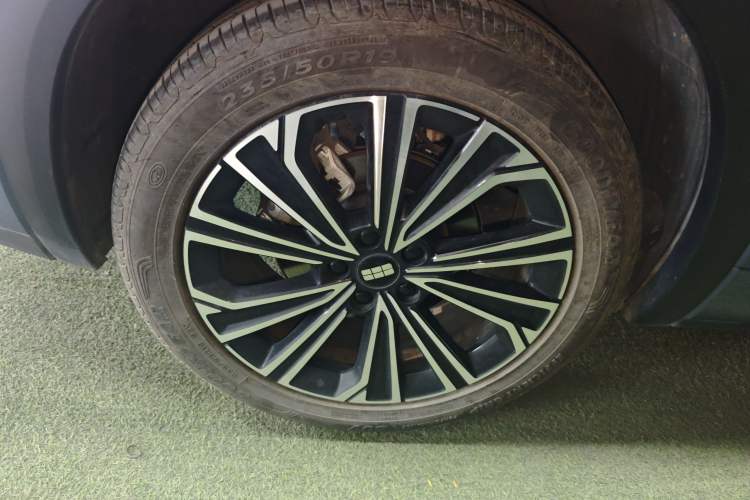 Used Geely Galaxy Galaxy Xingjian 7 EM-i 2025 120km Flagship Edition
