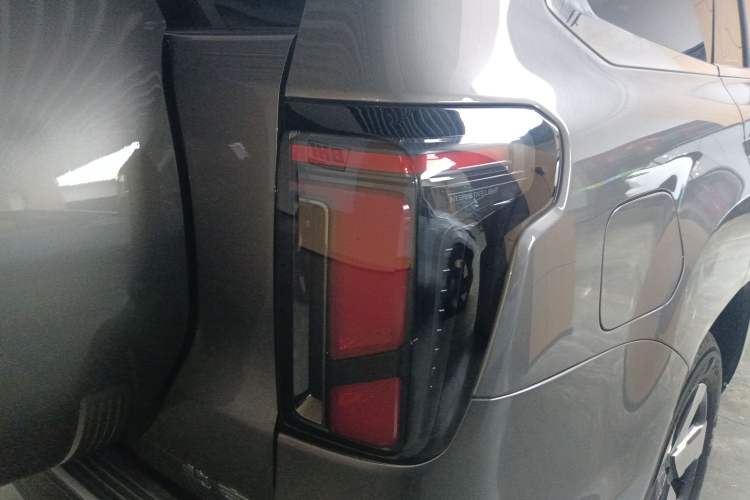 Used  BJ60 Leiting 2024 Magic Electric Drive Advanced Version 7 Seats
