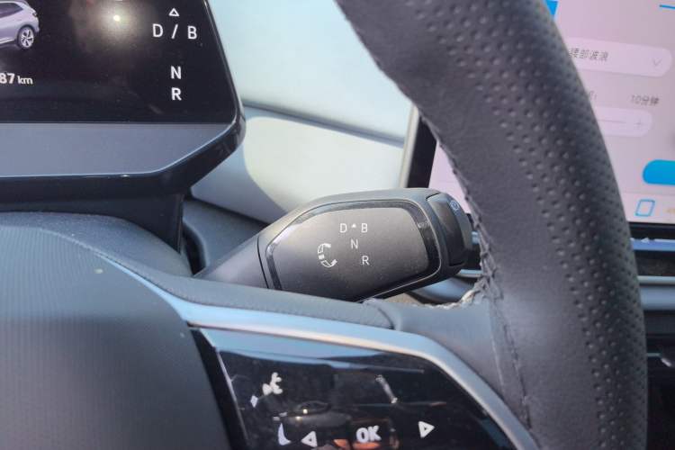 Used Volkswagen ID.4 X 2025 Smart Version Pure & Intelligent Enjoyment Edition
