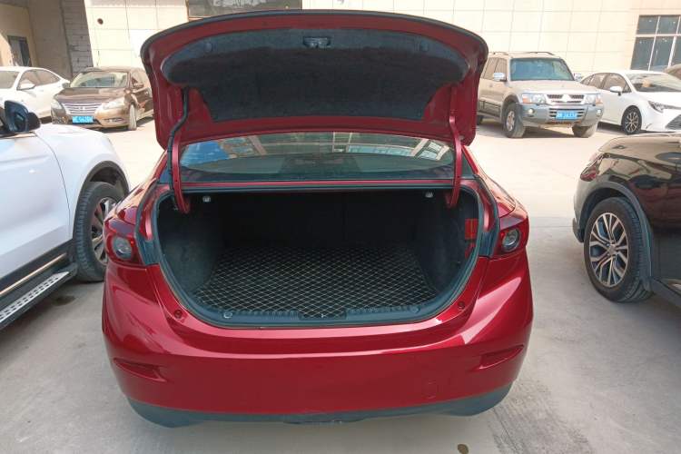 Used Mazda Mazda 3 Axela 2017 Sedan 1.5L Automatic Comfort Model Emission Standard China V