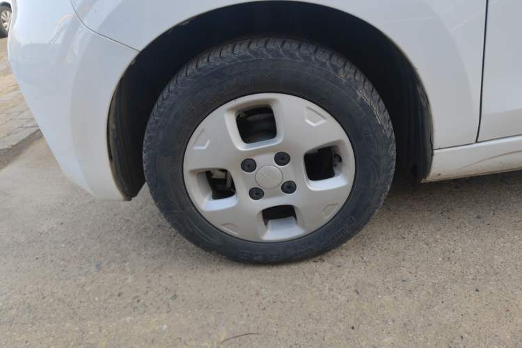 Used Roewe Clever 2021 302 km New Four-Seater Super-Efficient Version