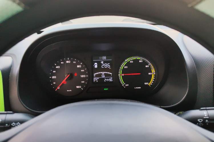 Used Roewe Clever 2021 302 km New Four-Seater Super-Efficient Version
