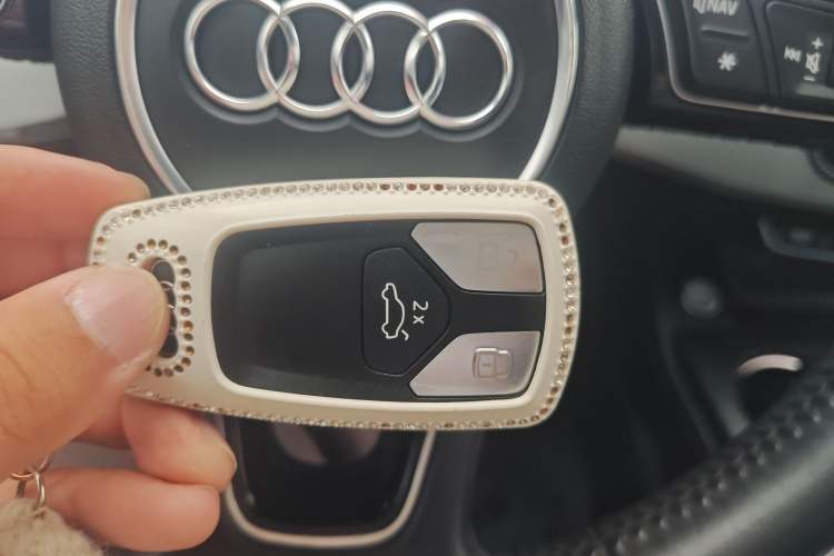 Used Audi A4L 2019 40 TFSI Fashion Edition China VI Emission Standard
