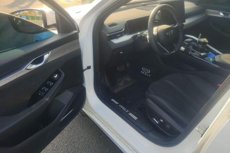 Used Geely Auto Preface 2025 Dongfang Yao 2.0TD Lanxing Edition
