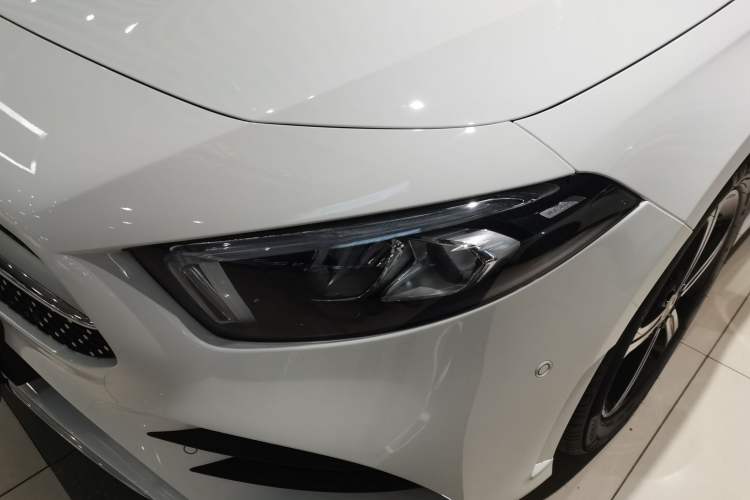 Used Mercedes-Benz A-Class 2022 Revised Version A 200 L Sport Sedan Fashionable Style
