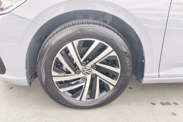 Used Volkswagen Lavida 2023 300TSI DSG Starry Full-Comfort Edition