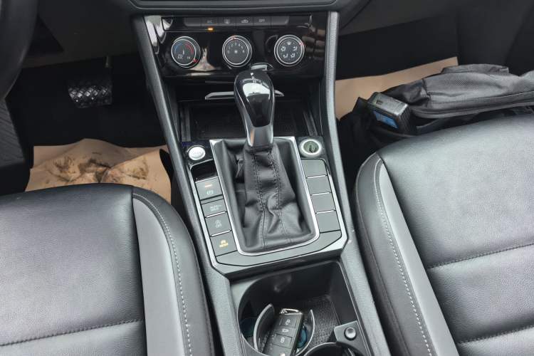 Used Volkswagen Sagitar 2020 200TSI DSG Comfort Version China VI Standard
