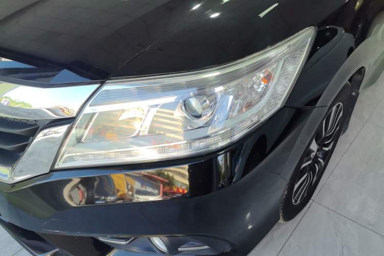 Used Honda Crider 2015 1.8L automatic comfort version
