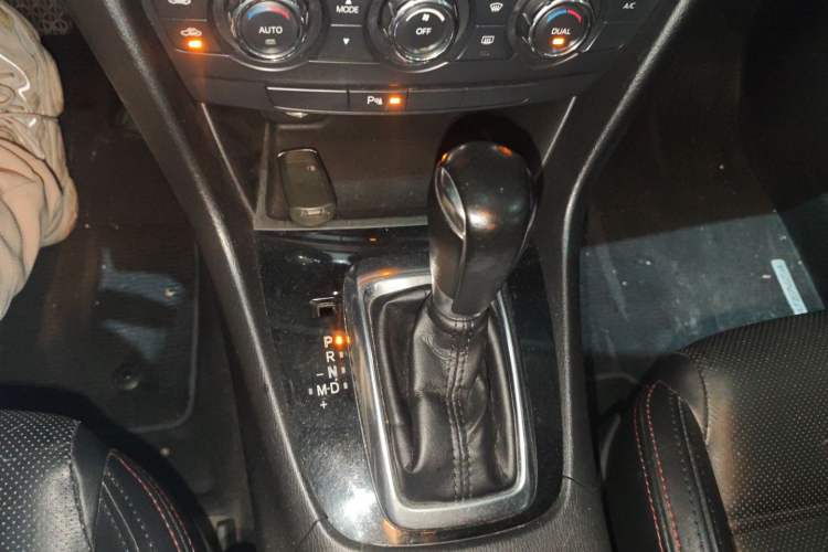 Used Mazda Atenza 2013 2.0L Standard Version
