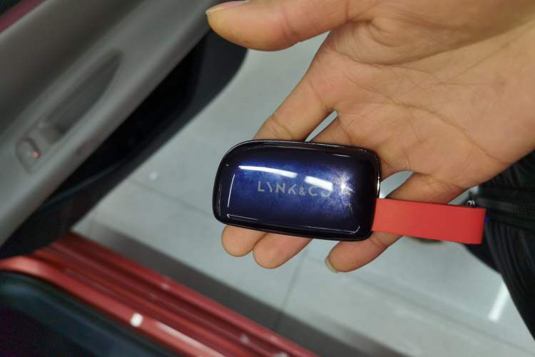 Used Lynk & Co Z10 2025 95 kWh 702 km All-Wheel Drive Intelligent Driving Ultra
