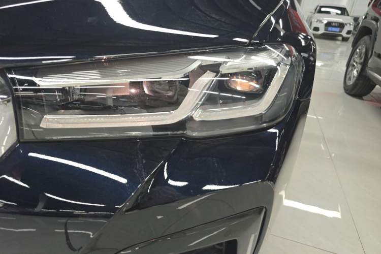 Used BMW 5 Series 2022 Second Facelift 525Li M Sport Package
