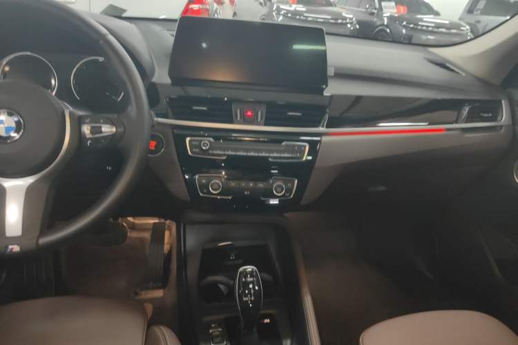 Used BMW X1 2022 sDrive25Li Leading Model
