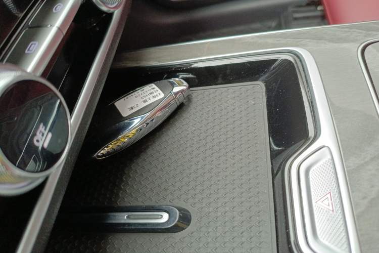 Used Hongqi HS5 2023 2.0T Four-Wheel Drive Flagship Pro Edition
